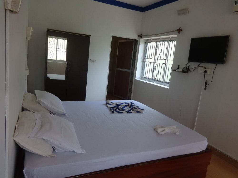 Hotel Shiva Ashvem Ashvem Beach Ngoại thất bức ảnh